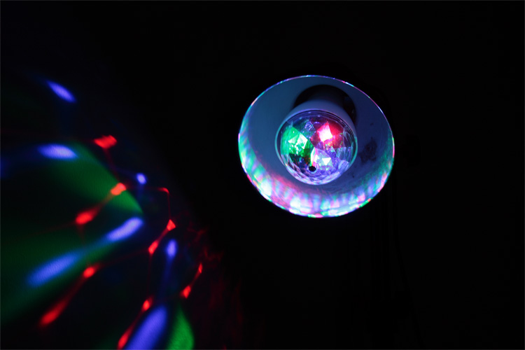 203388 Lampada Led RGB E27 3W com efeito luz - rotativo - - Image 2