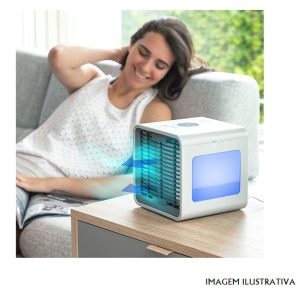 INVG131 Mini Climatizador A Vapor C/ Luz LED E Depósito 500ml