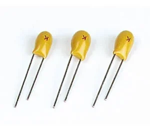 Tantal Capacitor 4.7uf / 16v