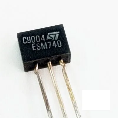 ESM740 TIRISTOR 300V 3A 35mA 1/14 us