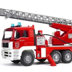 Bruder Man Fire Engine With Selwing Ladder, 4 Ano.