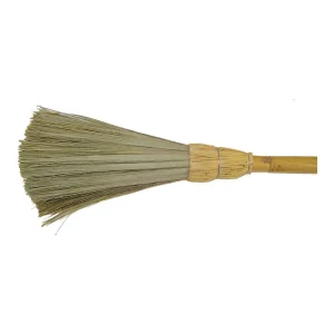 Vassoura de Folha de Palmeira e Cano de Cana 137x.