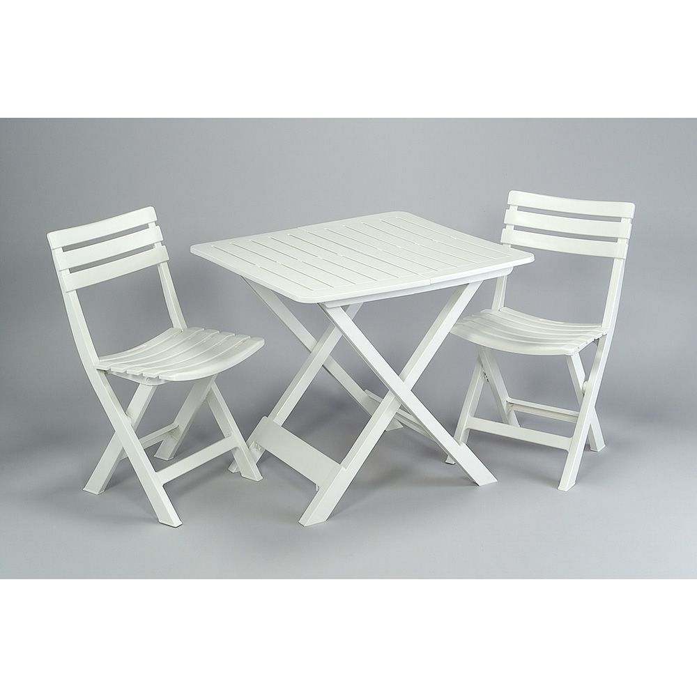 Conjunto de jardim com mesa e duas cadeiras brancas