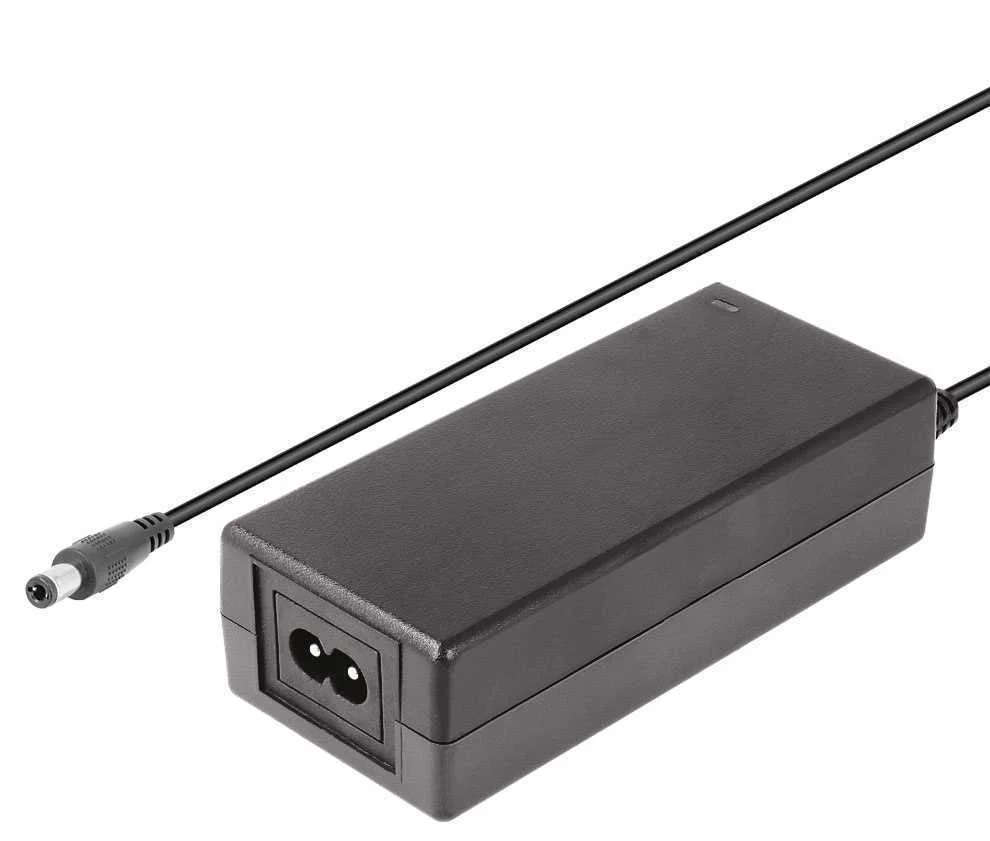 Carregador de Bateria de Íon-Lítio 42v / 1,4a
