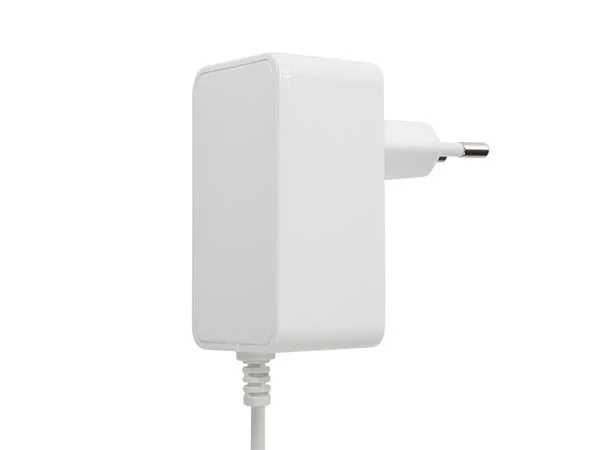 Fonte de Alimentação Univesal - 12 vdc - 2 a - 24w