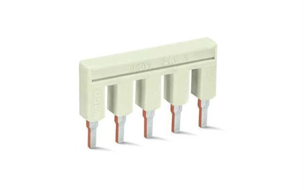 Jumper. 5 Vias. Isolado. Cinzento Claro